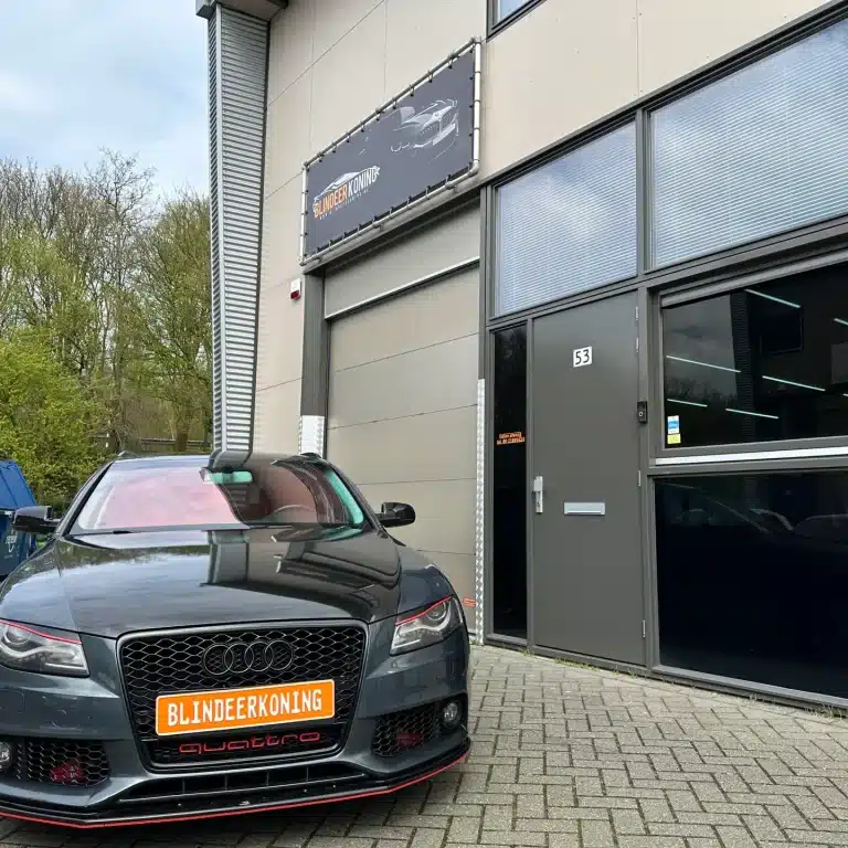 Voorruit tinten met Chameleon Red folie